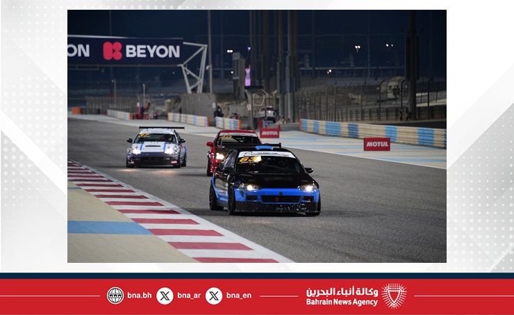 علي المنصوري يواصل سيطرته على تحدي البحرين للسيارات في يوم السباقات الوطنية